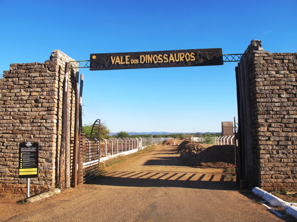 Vale dos Dinossauros: Sertão da Paraíba abriga um dos mais importantes sítios paleontológicos do mundo