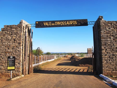Vale dos Dinossauros: Sertão da Paraíba abriga um dos mais importantes sítios paleontológicos do mundo