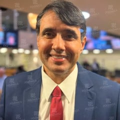 CONSÓRCIO DE CANDIDATOS: Com três partidos na mesa, grupo articulado por André Gadelha se reúne neste mês e quer eleger cinco deputados em 2026