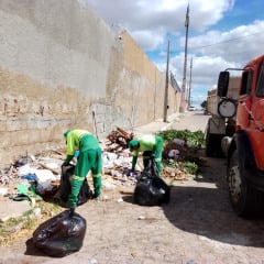 Seinfra intensifica ações de iluminação pública e limpeza urbana em diversos bairros de Patos