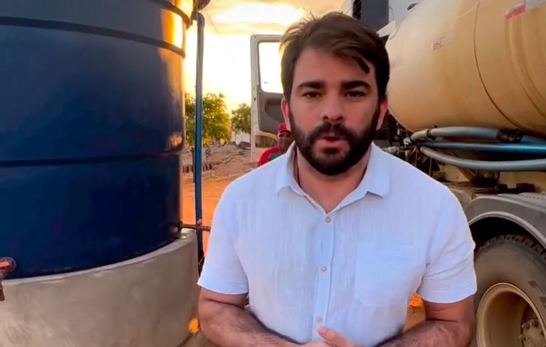 Prefeito de Conceição Samuel Lacerda completa 55 meses de pagamento do salário dos funcionários em dia