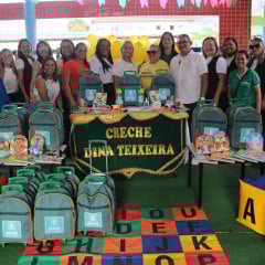 EDUCAÇÃO VALORIZADA: Gestão de Mari entrega kits escolares aos alunos da rede municipal de ensino, incluindo as creches e EJA
