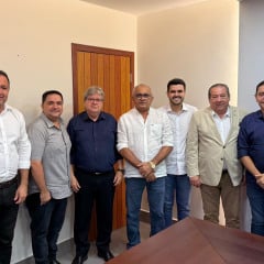 Prefeito de Pedras de Fogo oficializa adesão ao grupo de João Azevêdo