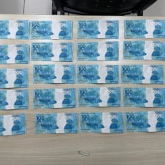 PF prende duas pessoas com quase R$ 4 mil em cédulas falsas em Campina Grande