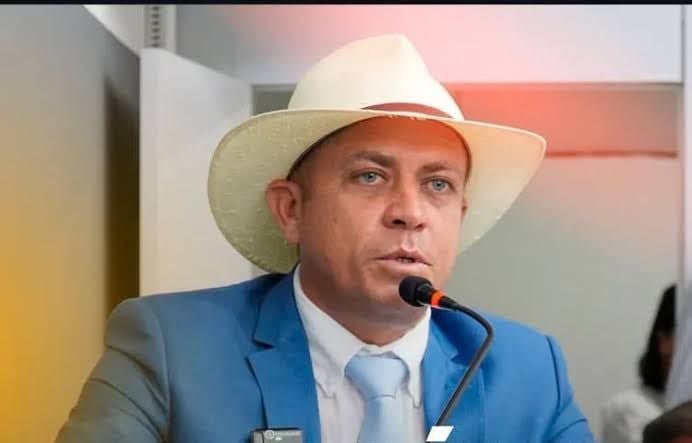 Epitácio Viturino lidera boicote, sessão é travada e Câmara deixa Santa Rita sem orçamento para pagar salários e manter serviços essenciais