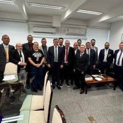Efraim confirma apoio aos taxistas no projeto que garante direito de herança no serviço de táxi