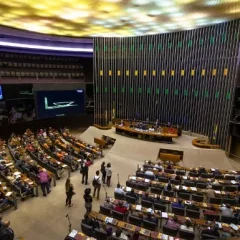 Câmara aprova criação de 200 novos cargos no STF; confira os votos dos deputados paraibanos
