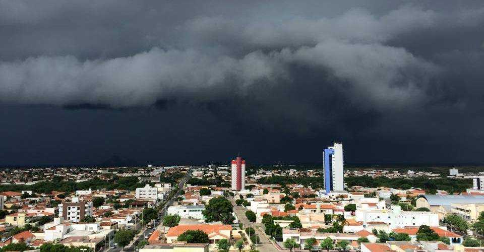 Previsão do tempo: Paraíba terá chuva e mínima de 17°C neste sábado