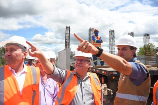 João Azevêdo inspeciona obras da Ponte do Futuro e destaca importância do investimento para a Região Metropolitana de João Pessoa