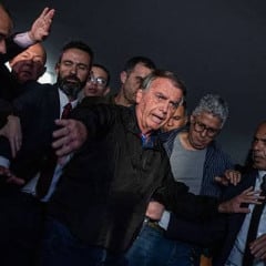 Moraes diz que descumprimento de Bolsonaro é “irregularidade isolada” e que nova infração pode levá-lo à prisão