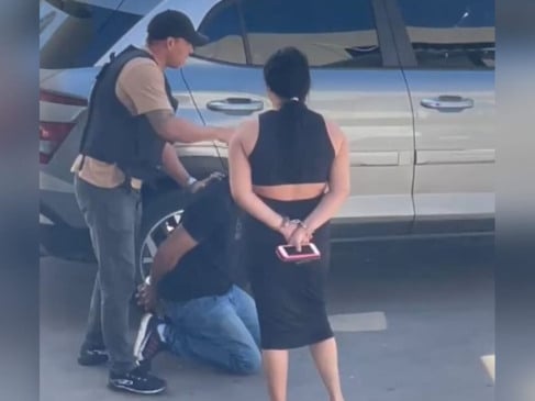 Policial à paisana prende casal com carga de skank avaliada em R$ 1 milhão no Bessa, em João Pessoa