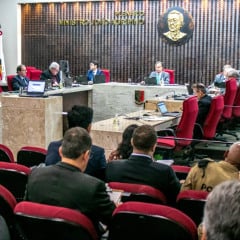 TCE aponta indícios de superfaturamento e irregularidades em obra contratada sem licitação em Riacho dos Cavalos