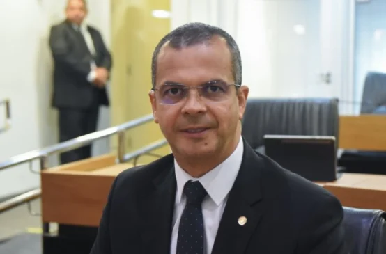 Jutay Meneses confirma permanência no Republicanos e propõe comissão para discutir chapa proporcional