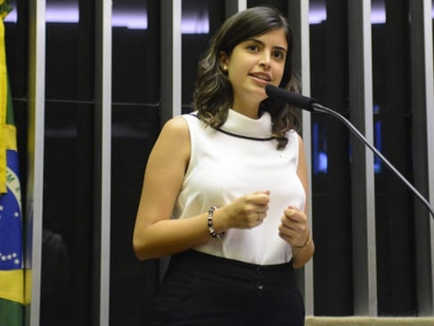 Tabata Amaral participa de seminário sobre novo Plano Nacional de Educação na Paraíba