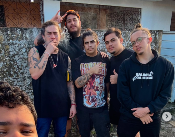 Após show em João Pessoa, Whindersson Nunes visita o bairro do Grotão com humoristas paraibanos; veja
