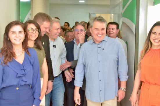 Efraim destina mais R$ 3,5 milhões para o Hospital do Câncer e garante mais serviços à mulher paraibana com entrega de novo mamógrafo