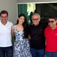 Em clima de campanha, Cícero Lucena visita Pedras de Fogo e é recebido por dra. Manuella