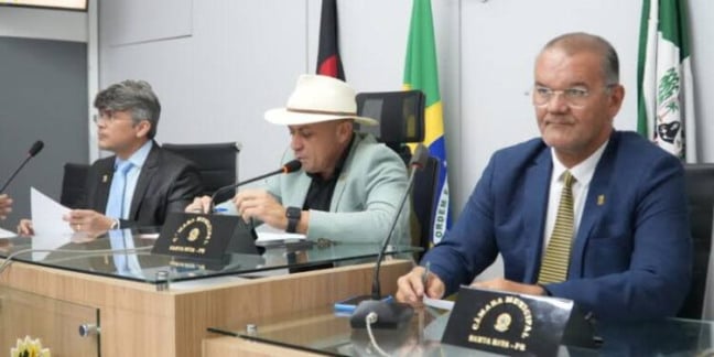 Câmara de Santa Rita barra criação de secretarias essenciais e trava construção de 500 casas populares; entenda