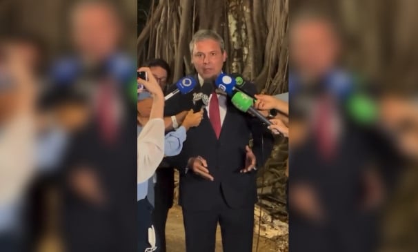 Tentativa de travar a Câmara para forçar anistia é 'chantagem', diz Lindbergh Farias