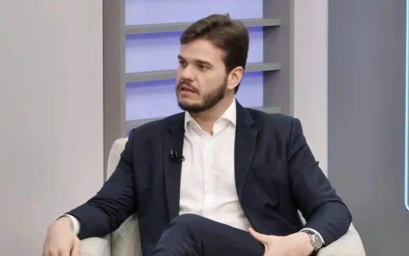 Bruno diz que oposição não espera por Cícero e afirma estar feliz com Pedro e Efraim