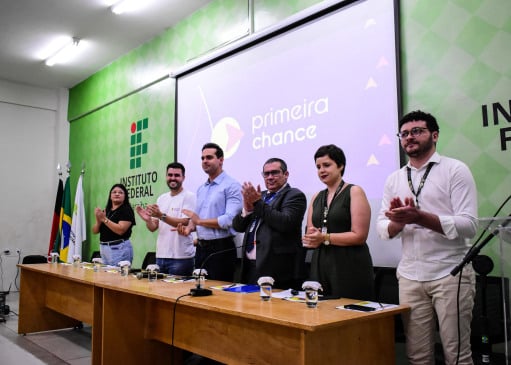 Wilson Filho destaca crescimento do programa Primeira Chance na Paraíba