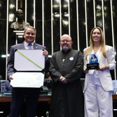 Pe. George, Efraim e Carol Morais representam a Paraíba no Prêmio Irmã Dulce dos Pobres no Senado