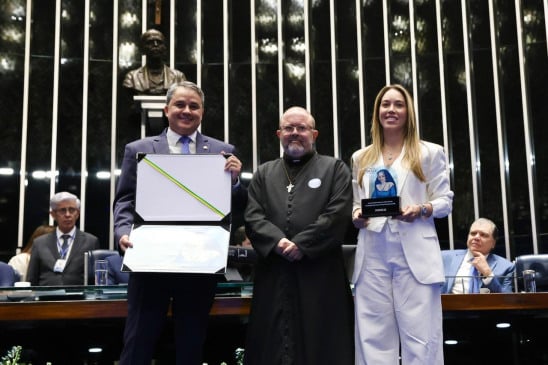 Pe. George, Efraim e Carol Morais representam a Paraíba no Prêmio Irmã Dulce dos Pobres no Senado