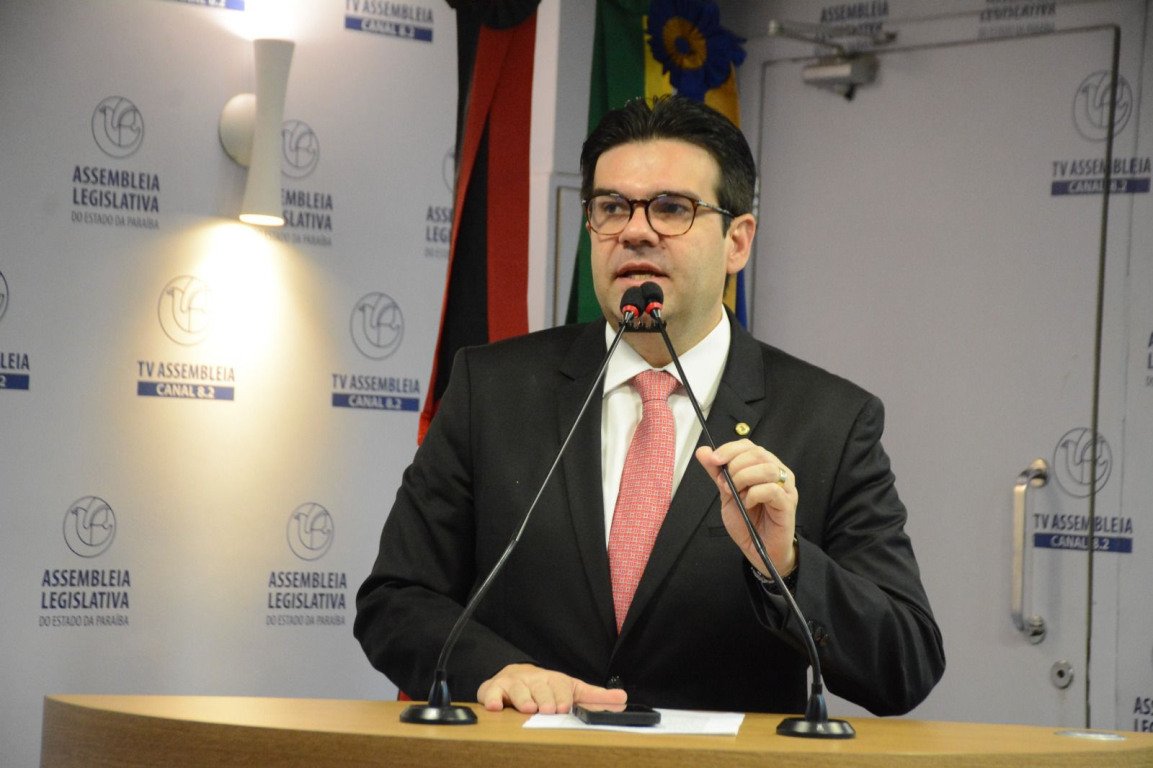 Em sessão proposta por Eduardo Carneiro, ALPB celebra Dia do Economista e destaca contribuição de categoria à sociedade Em sessão proposta por Eduardo Carneiro, ALPB celebra Dia do Economista e destaca contribuição de categoria à sociedade