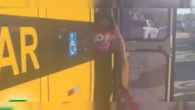 Ônibus municipal é flagrado levando bolsonaristas para evento com Michelle Bolsonaro - VEJA O VÍDEO