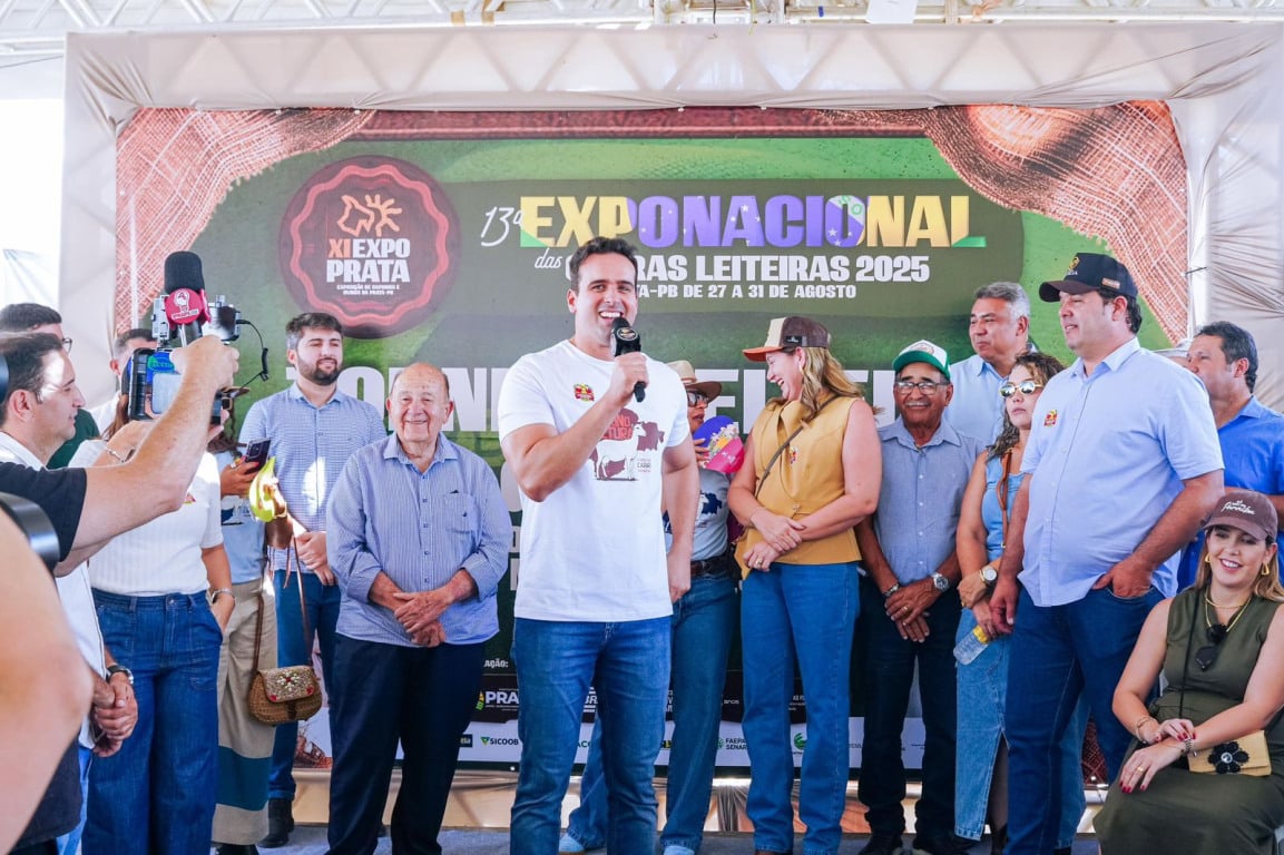 Lucas Ribeiro entrega Polo de Ração Subsidiada em Monteiro e participa da Expo Prata, no Cariri paraibano
