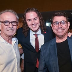 Prefeito de João Pessoa e presidente da Câmara participam de estreia de curta-metragem sobre Ronaldo Cunha Lima em Campina Grande