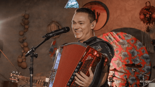 SURPRESA: Música do cantor paraibano Amazan viraliza em Portugal - VEJA O VÍDEO