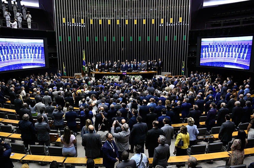 Senado deve votar Código Eleitoral com voto impresso na próxima semana