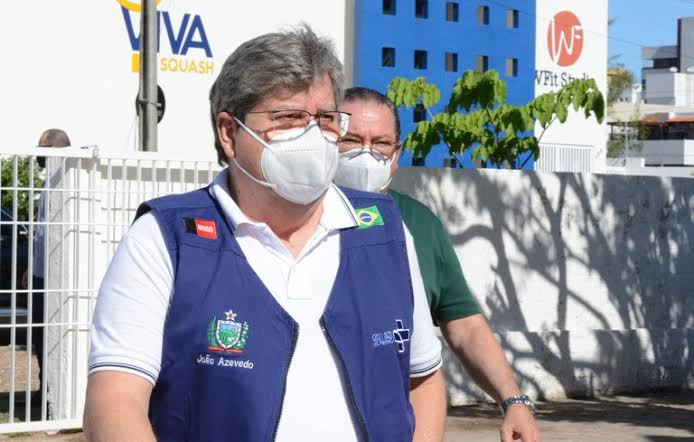 João Azevêdo dá entrada em hospital de João Pessoa e irá passar por cirurgia; entenda