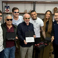 João Campos, Conde Só Brega, Pedro Campos, Lula, Anderson Neiff, Dany Myler e Alexandre Vinicíus, no Recife - Foto: @THIADOPAPADA/REPRODUÇÃO
