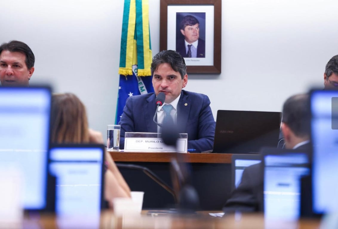 Comissão presidida por Murilo Galdino deve propor ainda este ano atualização da Lei dos Portos
