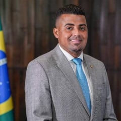 Deputado é preso no RJ sob suspeita de negociar armas para o Comando Vermelho