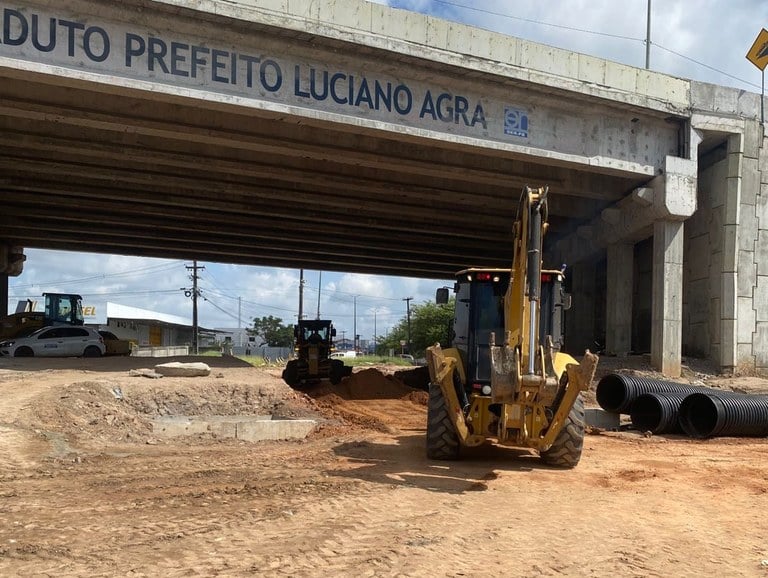DER interdita ruas e organiza tráfego para obras em torno do Viaduto Prefeito Luciano Agra