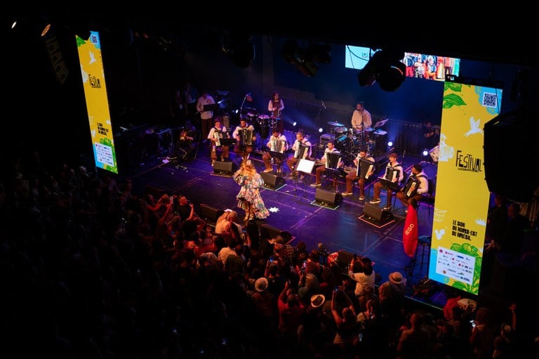 Paraibana Elba Ramalho foi a grande atração do segundo dia do Festival Internacional do Forró de Raiz na França
