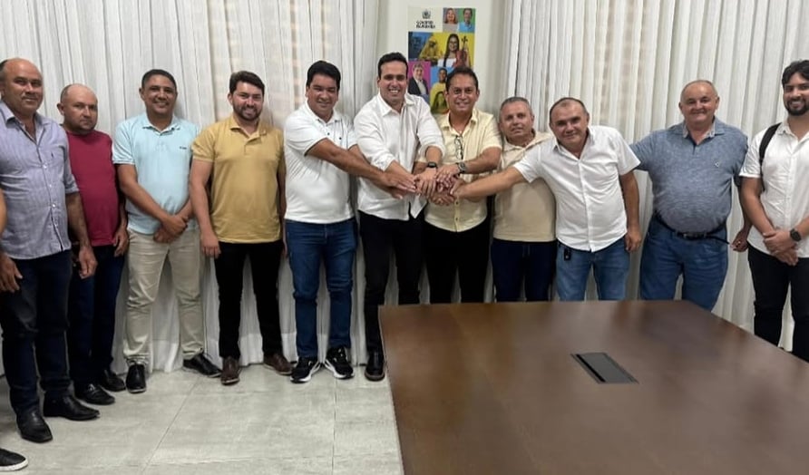 Prefeito de Lastro anuncia apoio a Lucas e fortalece base aliada no Sertão