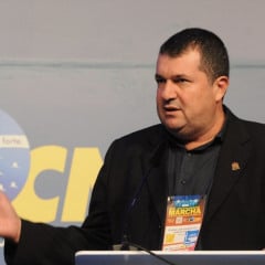 Famup reúne prefeitos para avaliar impactos da PEC66; 45% dos municípios estão no vermelho, revela dirigente