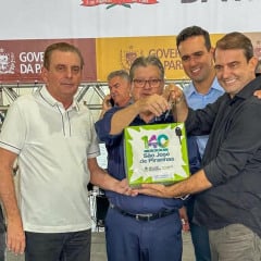 Bal Lins recebe ônibus escolar e convida João Azevêdo e Lucas Ribeiro às festividades de 140 anos de São José de Piranhas