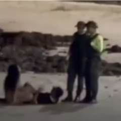 INUSITADO: Casal é abordado pela PM após ser flagrado fazendo sexo em praia - VEJA O VÍDEO