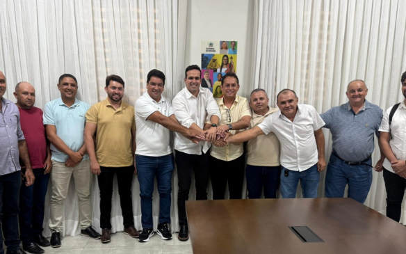 Prefeito de Lastro anuncia apoio a Lucas e fortalece base aliada no Sertão