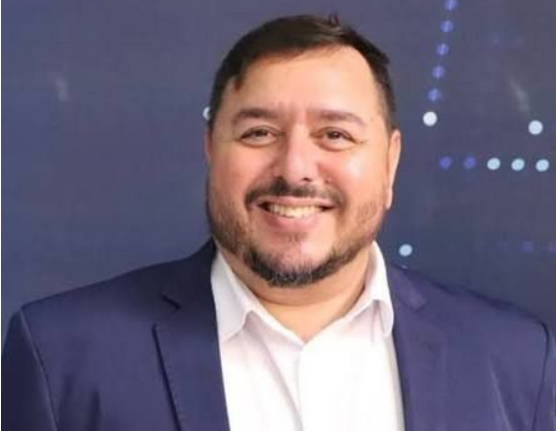 EXCLUSIVO: Radialista Rudney Araújo é demitido da Arapuan