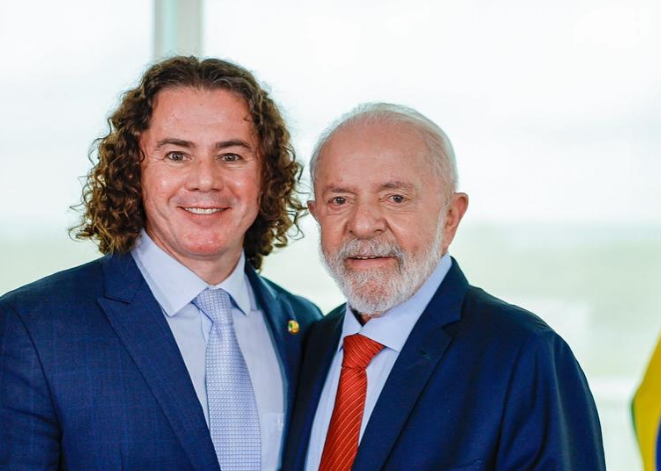 Veneziano revela que conversou com Lula sobre a candidatura de Cícero ao Governo - VEJA O VÍDEO