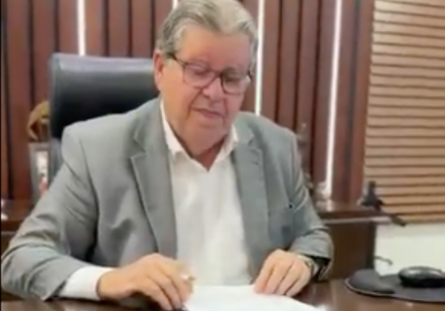 João Azevêdo assina medida provisória e assegura reajuste salarial das Forças de Segurança da Paraíba