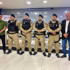 Prefeito de Boa Vista prestigia entrega de Moção de Aplauso a policiais militares que atuam na cidade