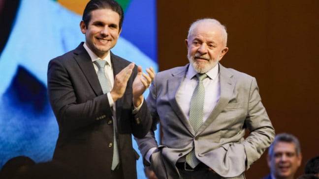 Hugo Motta vê força na reeleição de Lula e avalia que direita está "mais desorganizada"