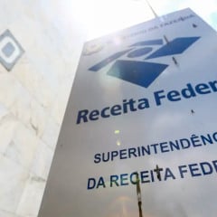 Receita Federal abre leilão com iPhones a partir de R$ 800, veículos por R$ 4 mil e PS5 por R$ 1 mil; veja como participar